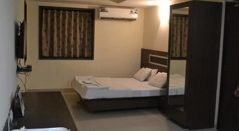 Pooja Heritage Navi Mumbai Eksteriør bilde